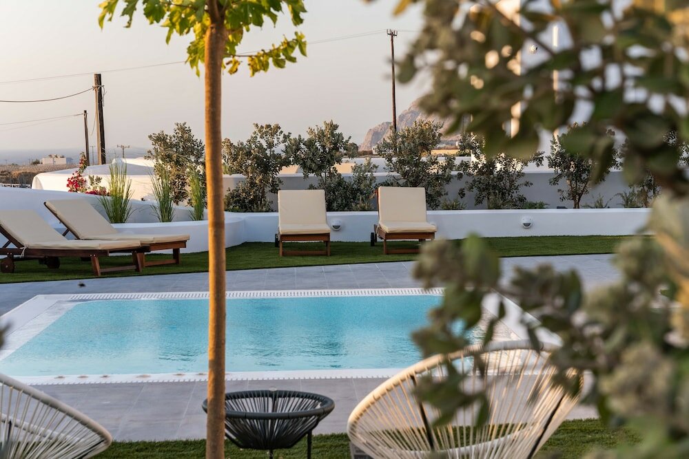 Фото Kyklos luxury Villas with private pool