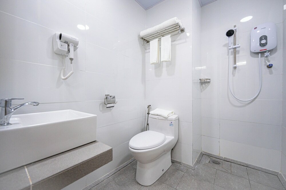 Фото Semporna City Hotel