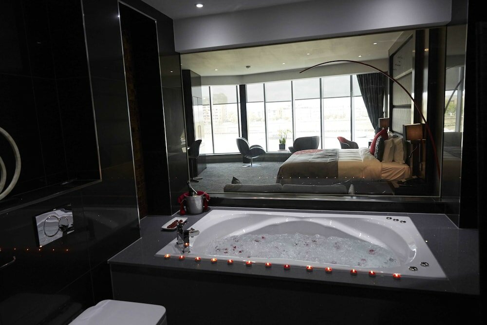 Фото Rafayel on the Left Bank