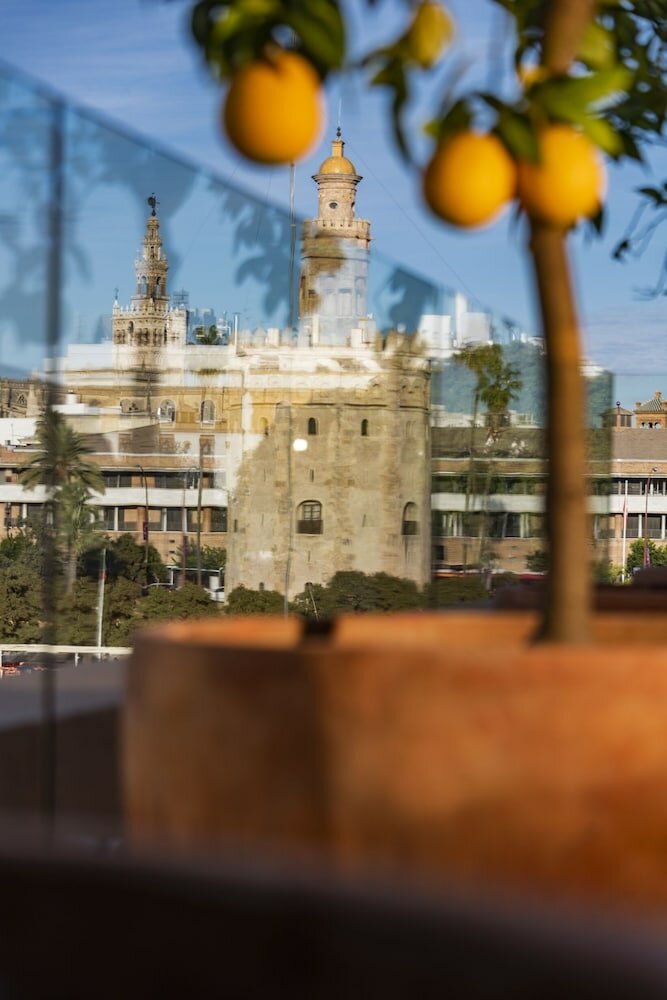 Фото Casa de Triana Luxury Suites by Casa del Poeta