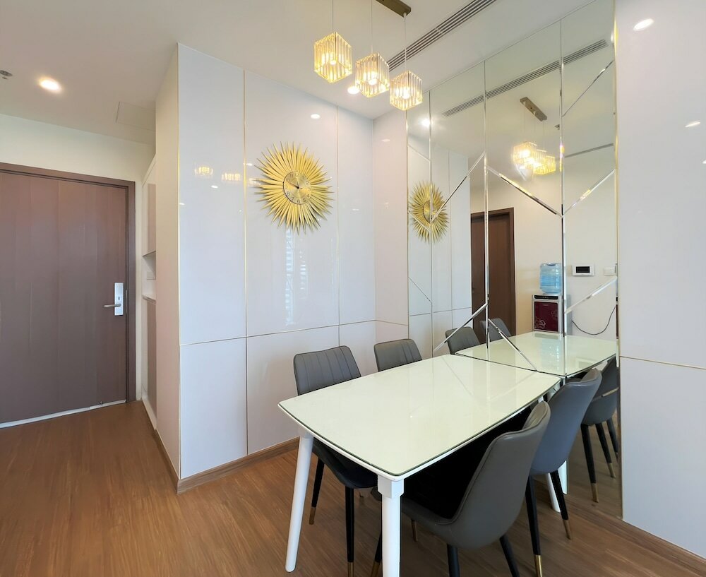 Фото Vinhomes Sky Lake Pham Hung