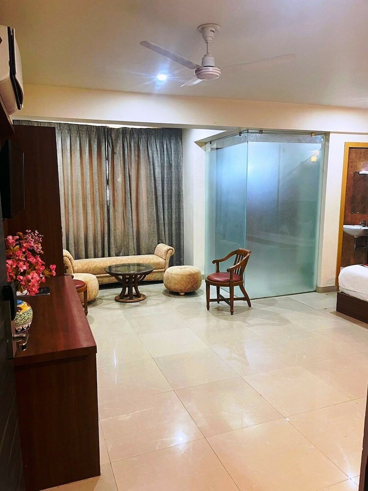 Фото Hotel Royal Amer City