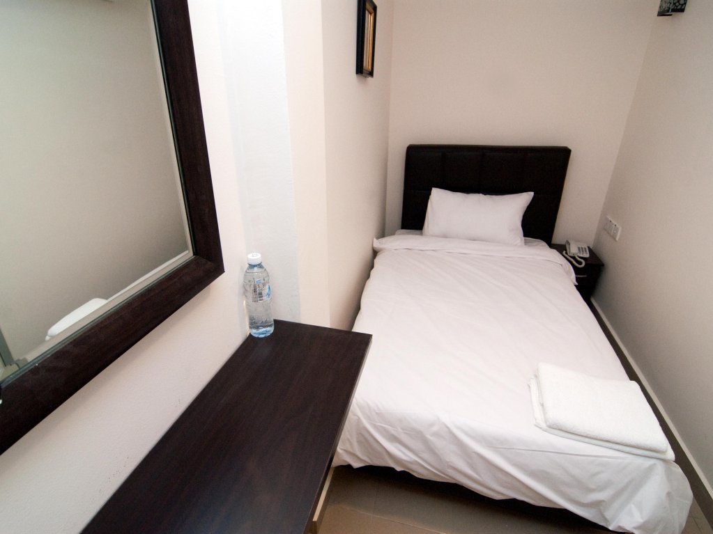 Фото Hotel A-One