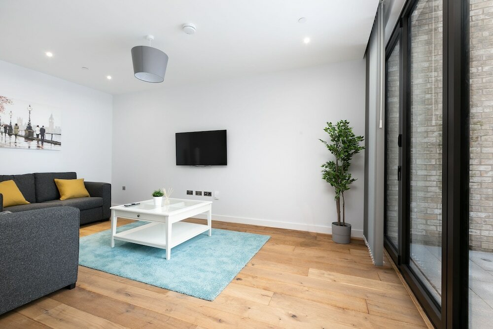 Фото Modern Townhouse Near 02 Arena & Excel