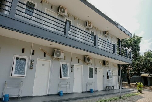 Гостиница Super Oyo 1176 J3 Residence Syariah в Джембере