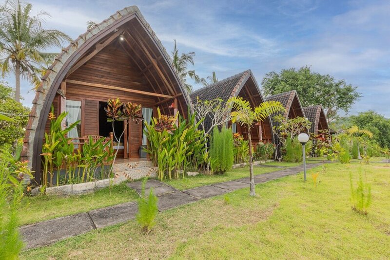 Гостиница The Sweet Corn Bungalow Nusa Penida