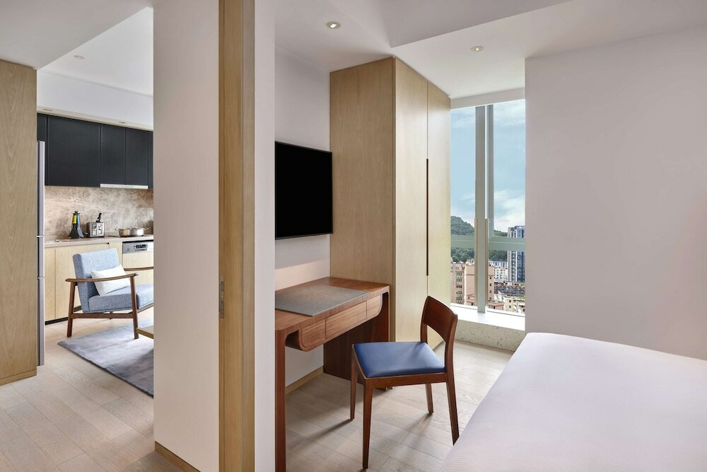 Фото Doubletree by Hilton Shenzhen Airport Residences