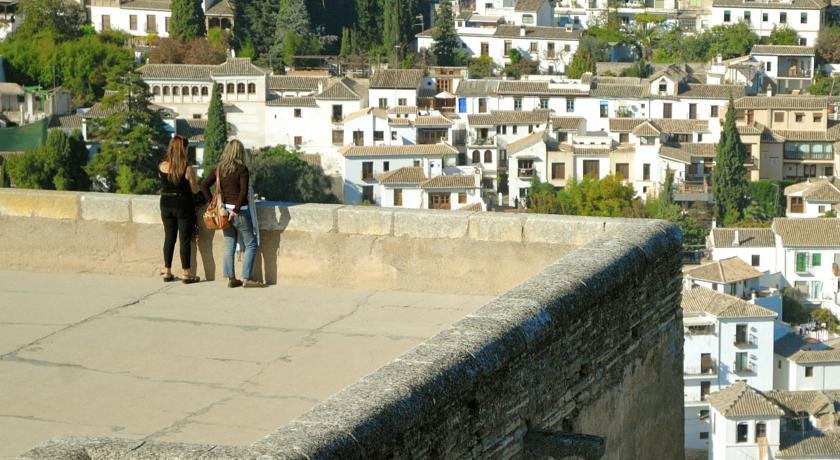 Фото Hotel Santa Isabel la Real