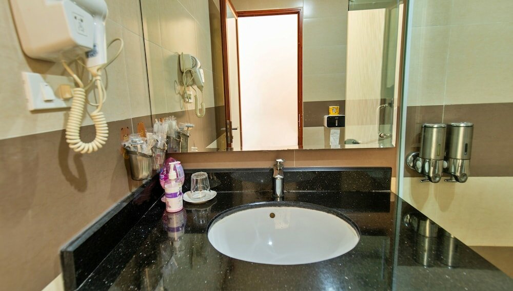 Фото Hanz Noi Bai Airport Hotel