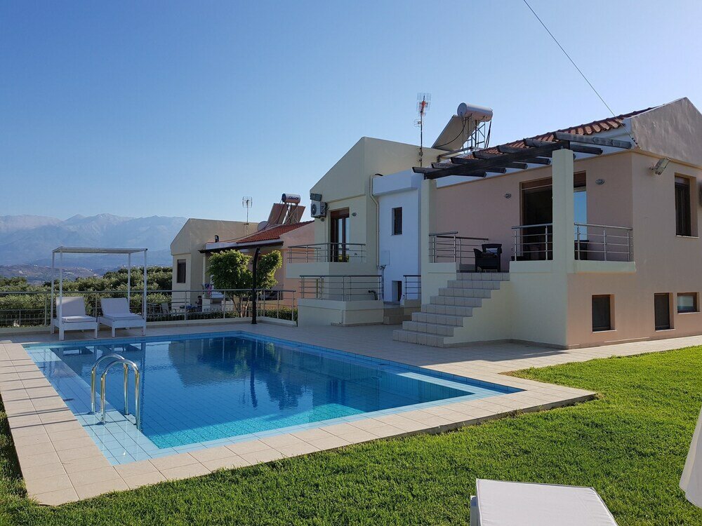 Фото Villa Roula 3br Sea view Viila in Chania