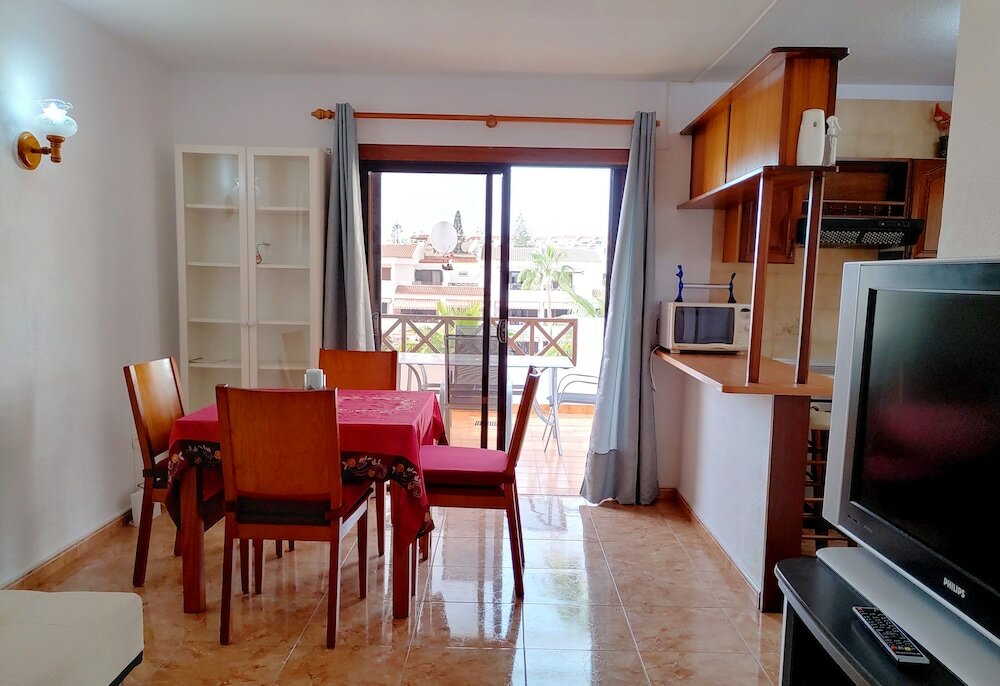 Фото Pool View Los Cristianos by HelloApartments