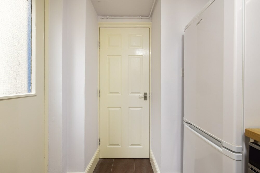 Фото Mornington Crescent Apartments