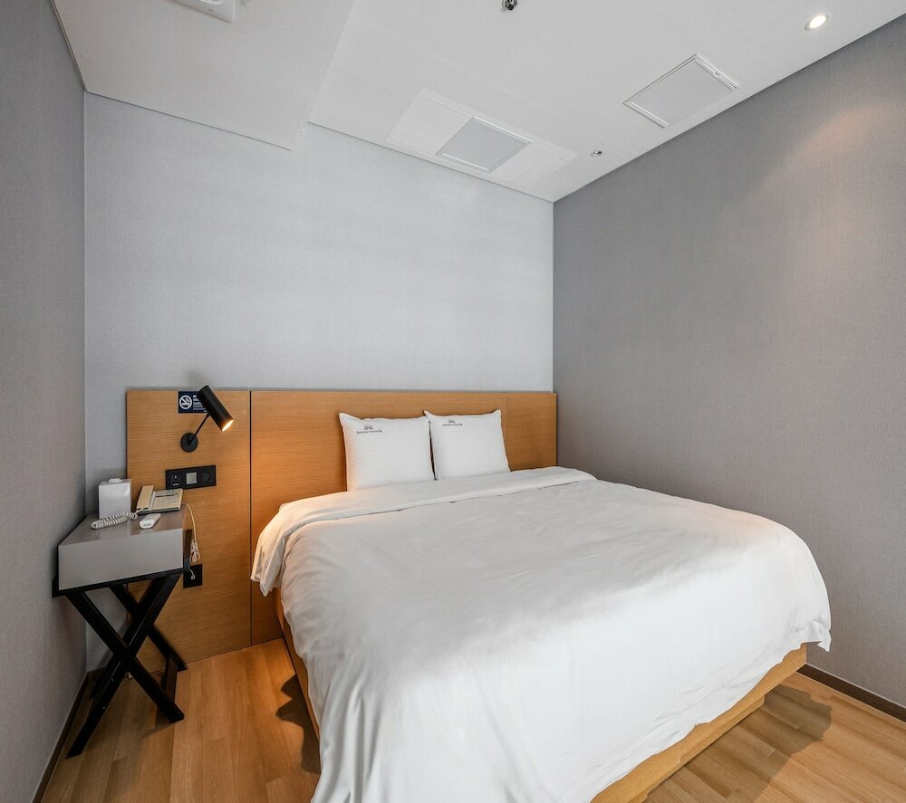 Фото Haeundae Seacloud Hotel Residence