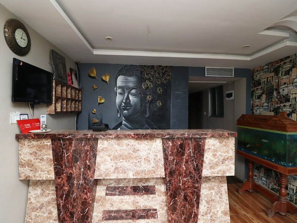 Фото Oyo 28767 Landmark 3