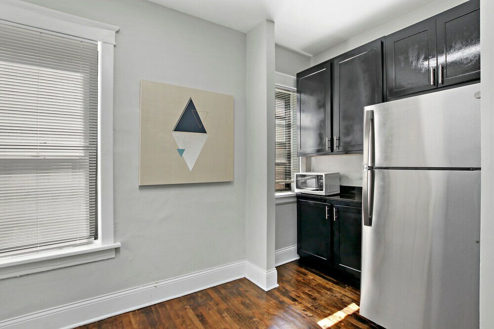 Фото 2br Comfy & Chic Sunnyside Apt near Shop