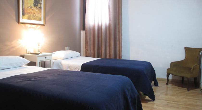 Фото Hostal Lk Barcelona