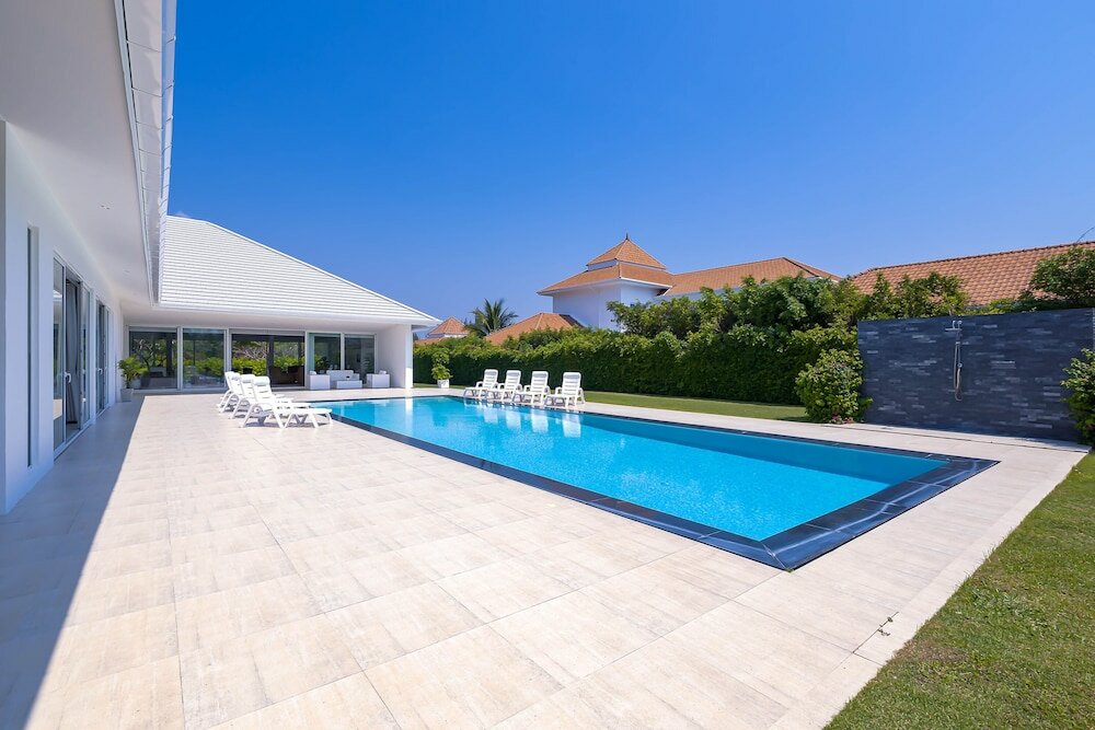 Фото Luxury Modern 4 Br Pool Villa - Ph111