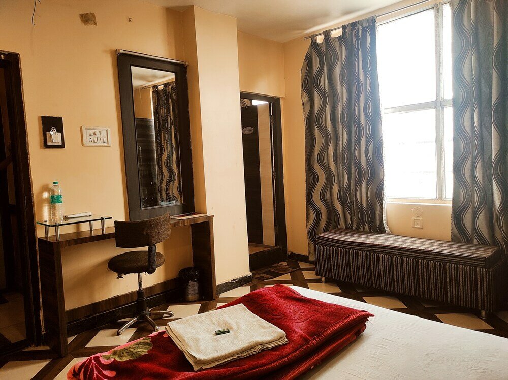 Фото Hotel Bhagwani Palace