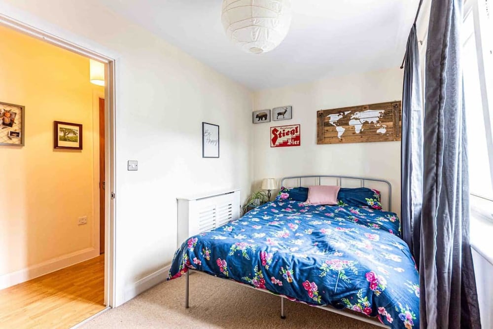 Фото Lovely 2 Bedroom Apartment in Bermondsey