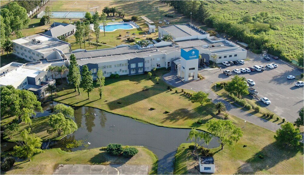 Фото Wyndham Garden Campana