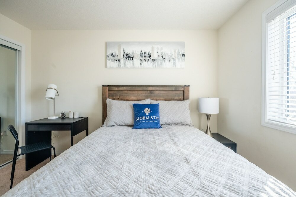 Фото New 3br Townhouse, Minutes to Niagara Falls and Brock University by Globalstay