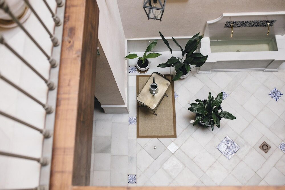 Фото Stay Komodo Byron Suites