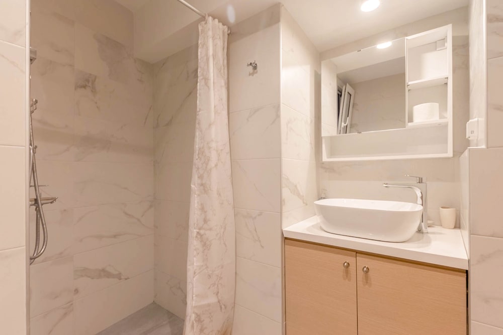 Фото Athens Plaka Family Suites