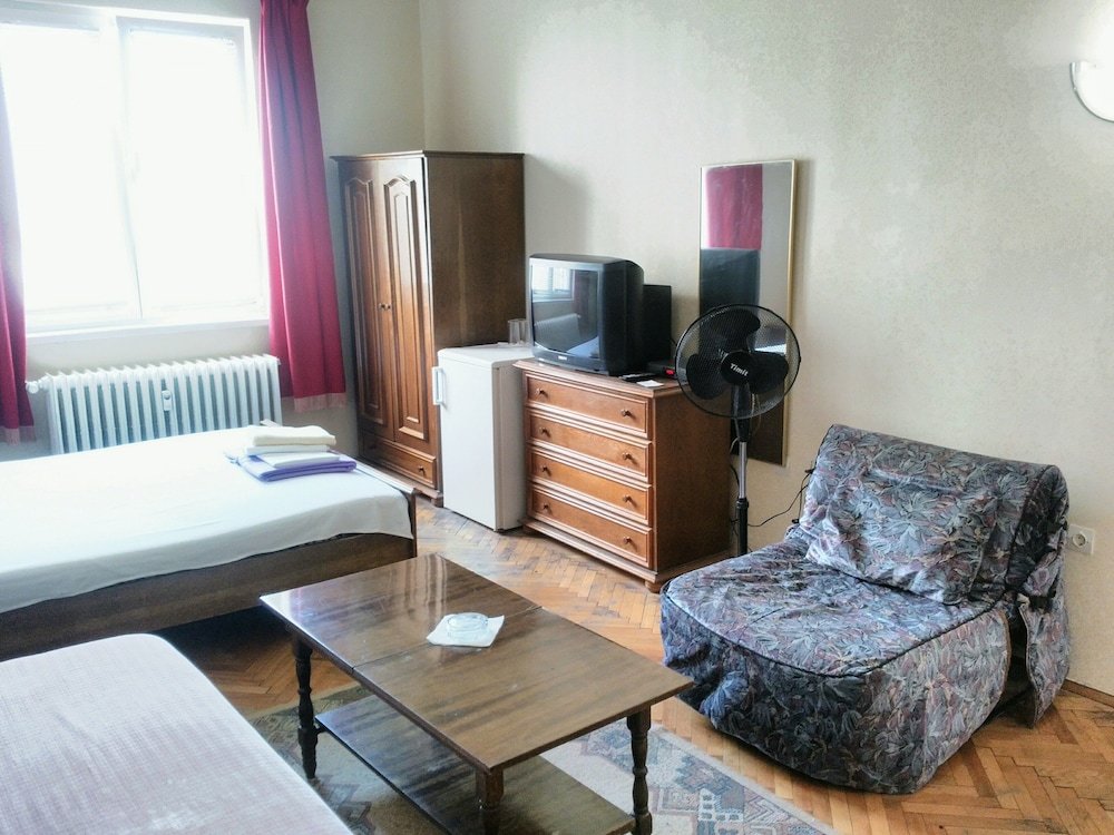 Фото Repos Guest Rooms