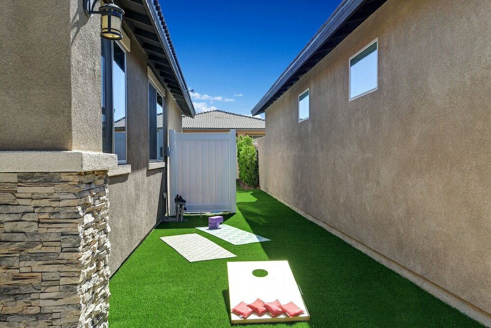 Фото The Gryffin