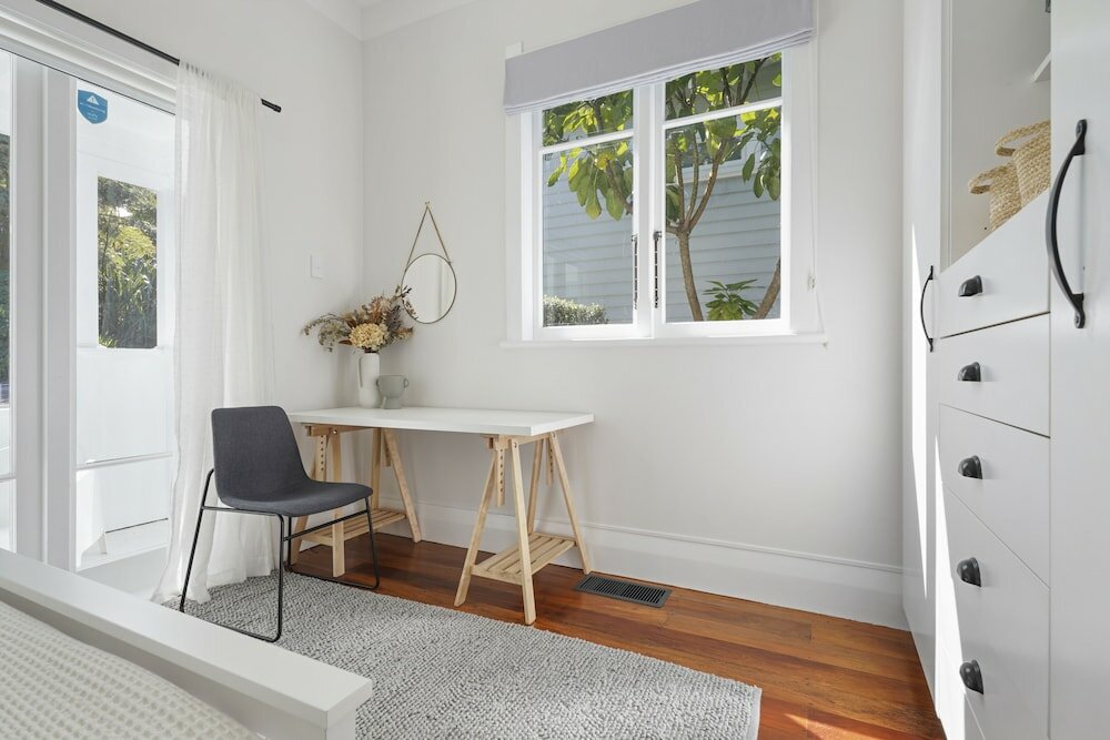 Фото Grey Lynn - Grandeur - Cafe Lifestyle