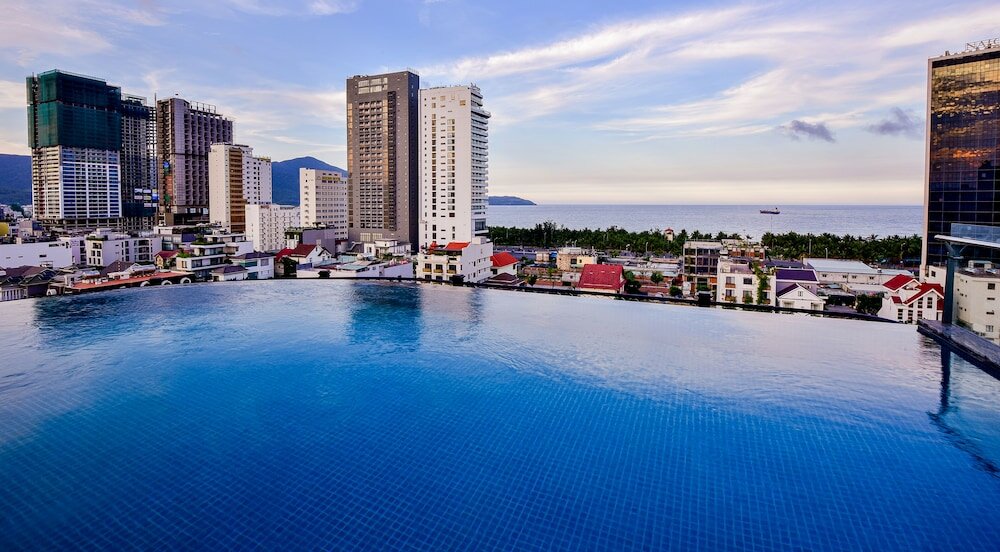 Фото Hotel Del Luna by Luk Global