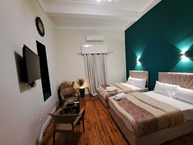 Гостиница Downtown Family Suites в Каире