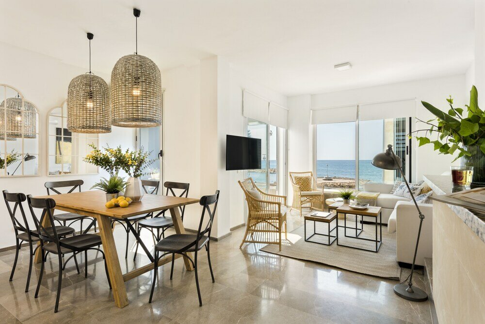 Фото Beautiful 2 Bd House With Terrace & Views to the Beach Pedregalejo