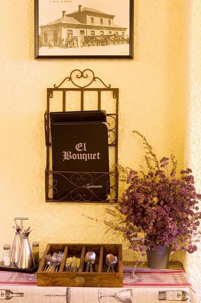 Фото Hostal El Bouquet