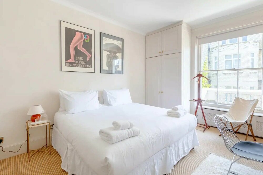 Фото Stylish 2bd Flat - 5 Minute Walk to Notting Hill!