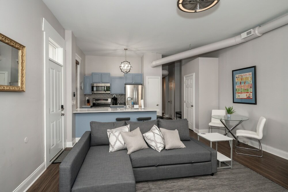 Фото Heart of Mainstrasse Apt 3