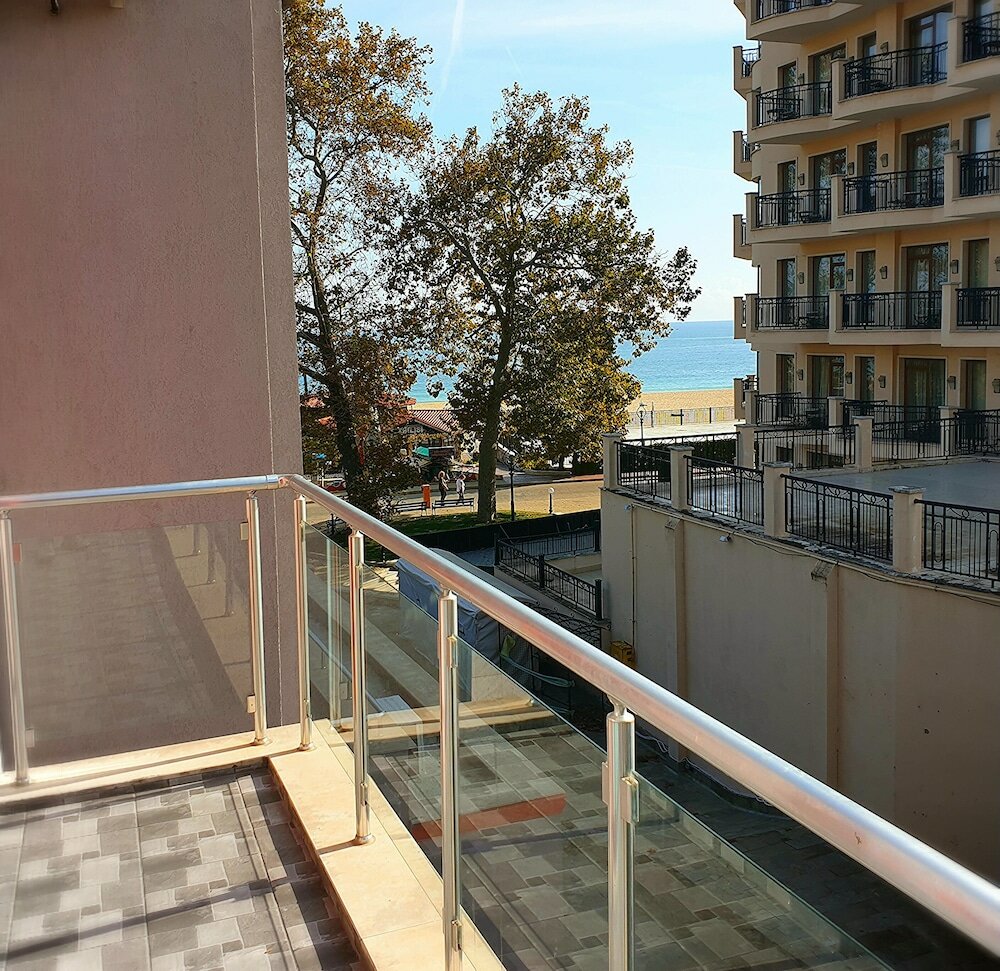 Фото 1-st Line Izvora Hotel Golden Sands