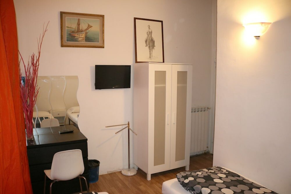 Фото Roman Place