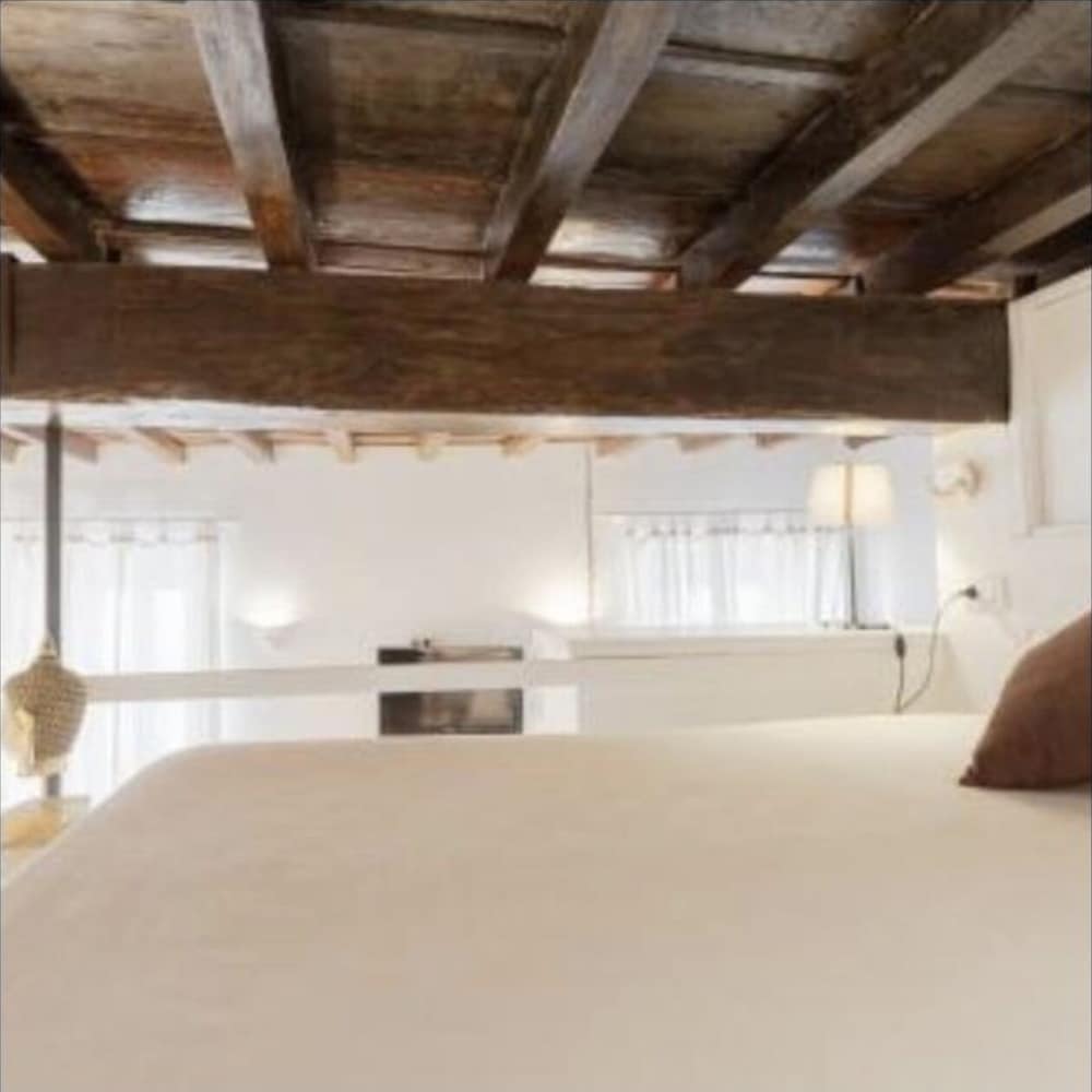 Фото Piazza Navona 5 people