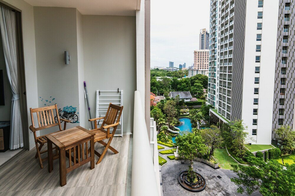 Фото The Riviera Wongamat by Pattaya Holiday