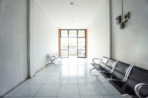Гостиница Oyo 1693 Edward Residence Malalayang