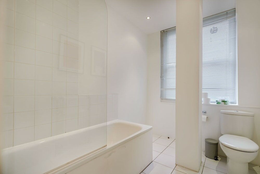 Фото Hill Street Mayfair Apartments