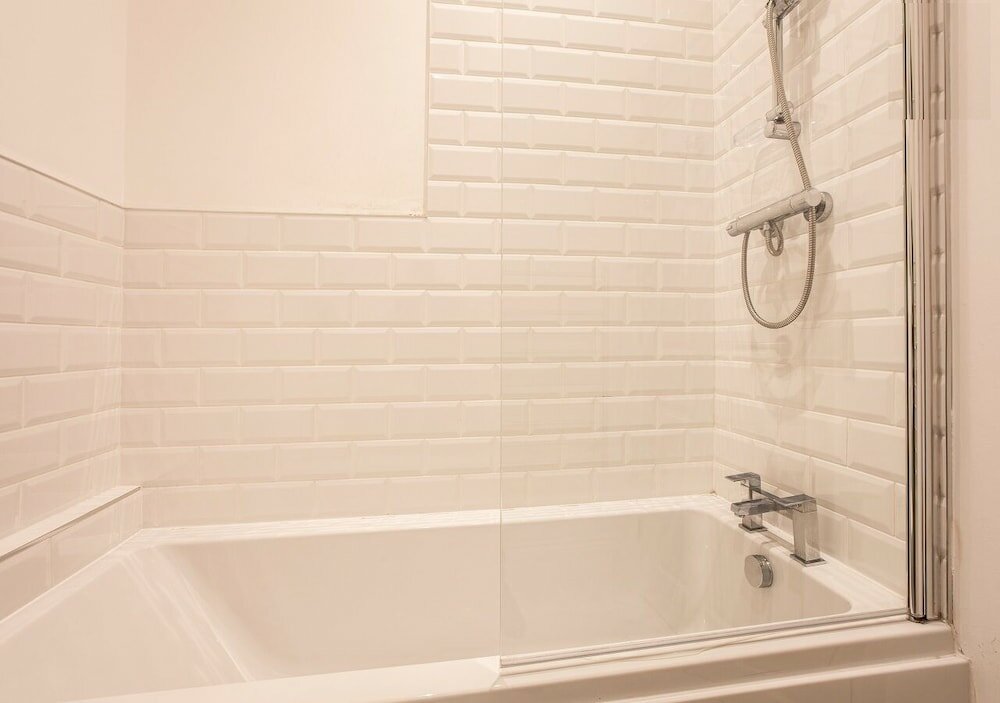 Фото Grand 1 Bed View & Parking by Opulent