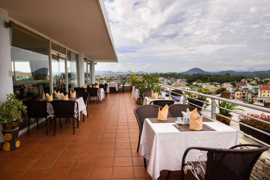 Фото Mondial Hotel Hue