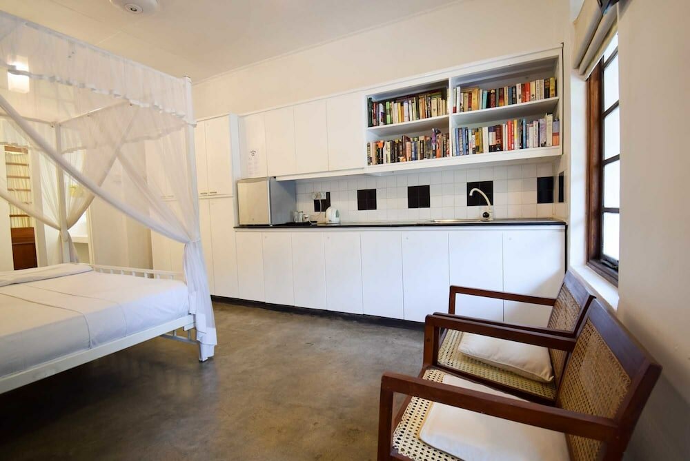 Фото Charming White Room