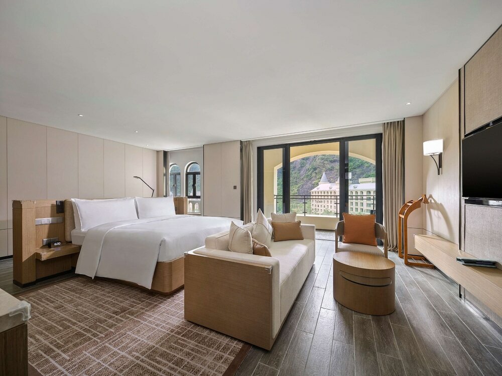 Фото DoubleTree by Hilton Yingde Resort