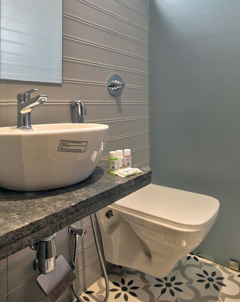 Фото StayBird - Fortune House Business Hotel