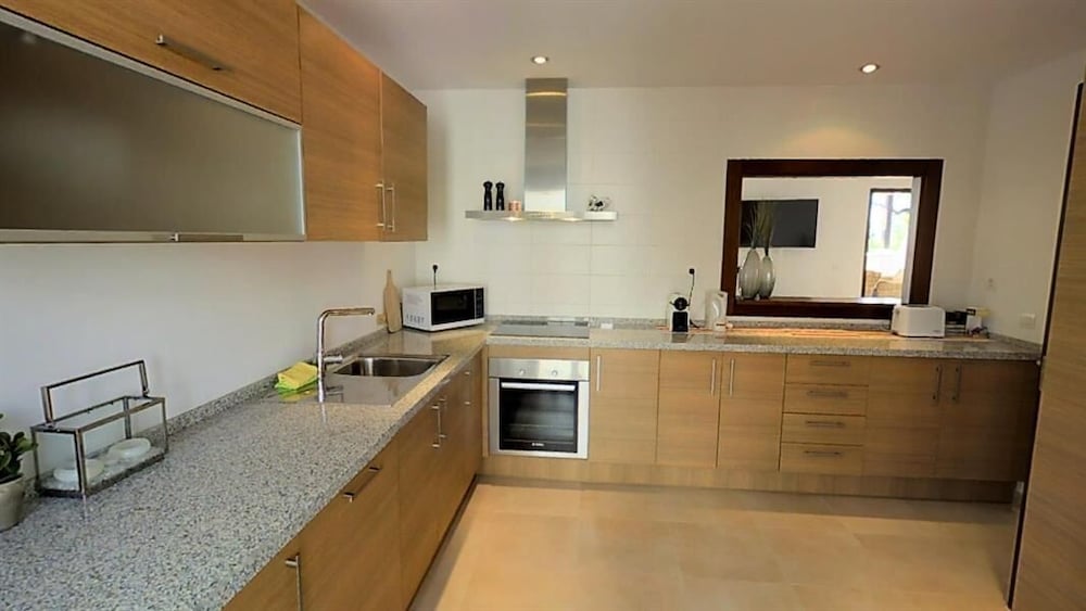 Фото Beautiful Penthouse Near Beach