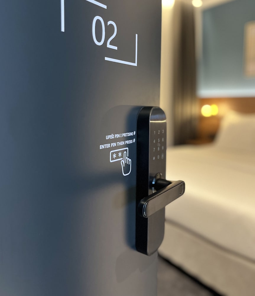 Фото Boutique ROOMs 76