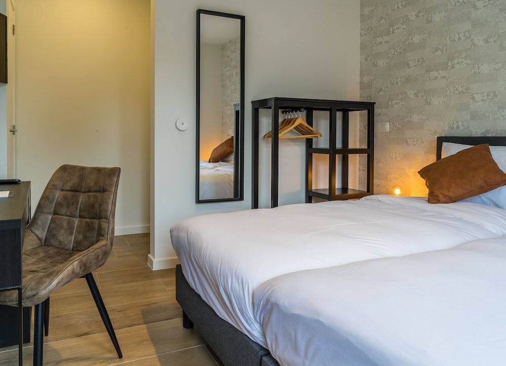 Фото Hotel Huron